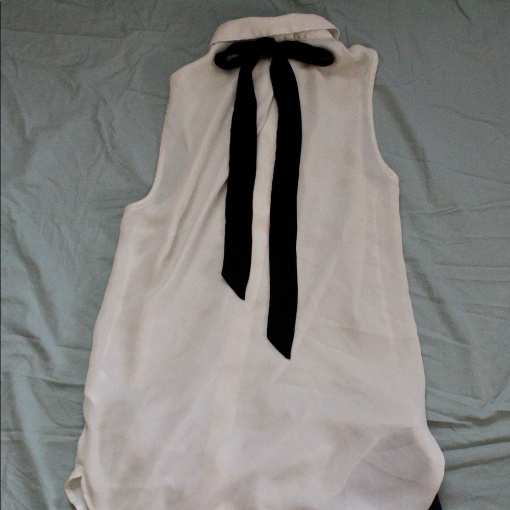 H&M Sleeveless Secretary Blouse - Picture 3 of 5